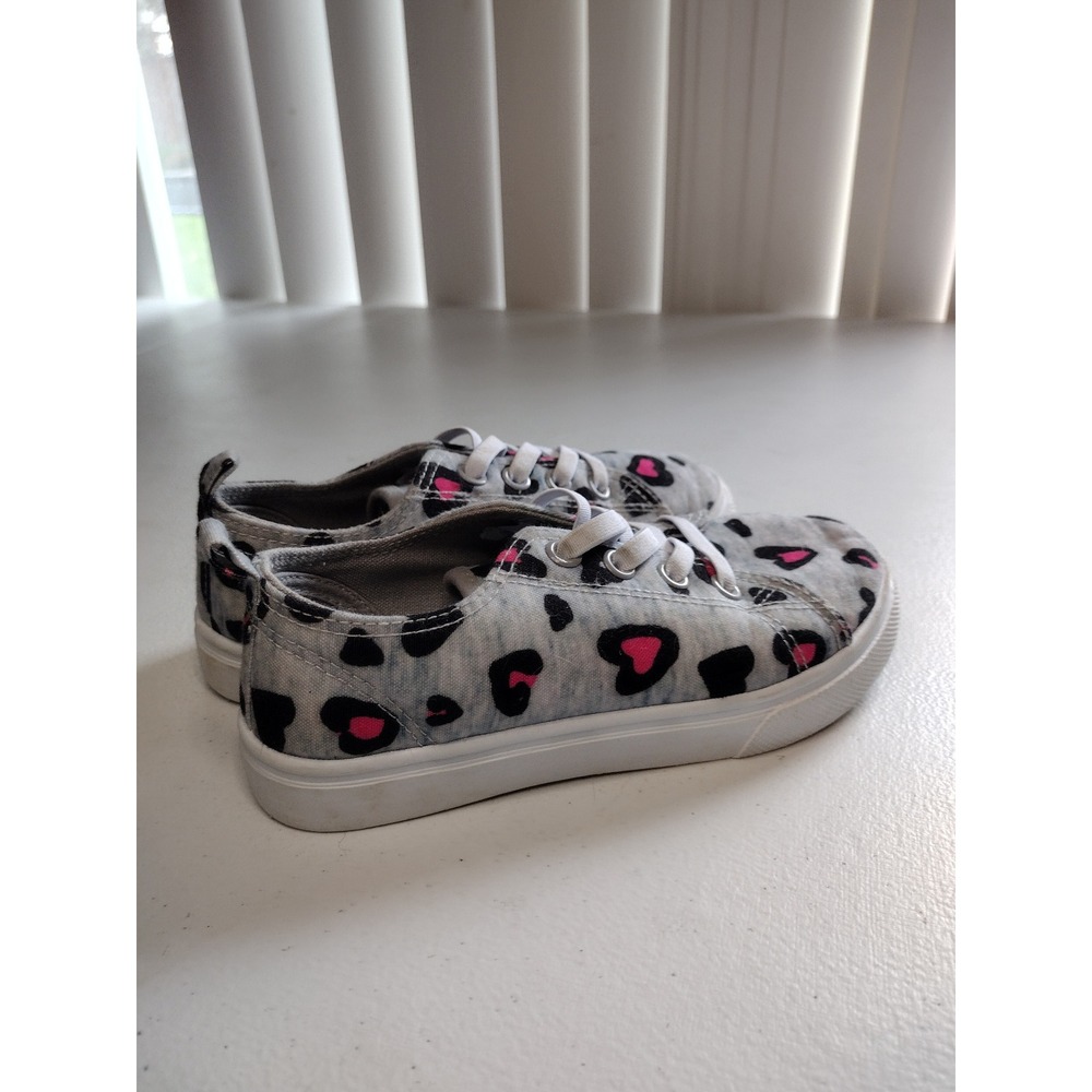FabKids Girls Grey Pink Heart Leopard Print Canvas Sneakers Shoes Size‎ 12 - Picture 3 of 6